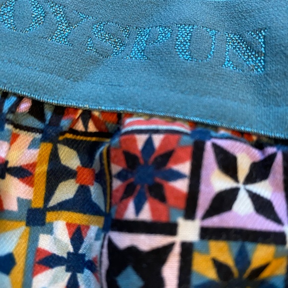 Colorful Patterned Shorts Set - Picture 5 of 5